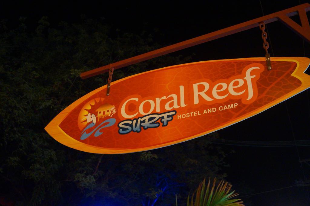 Coral Reef Surf Hostel And Camp 타마린도 외부 사진